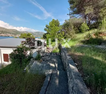 ŠIBENIK, GREBAŠTICA - Apartmanska kuća s pogledom na more - cover