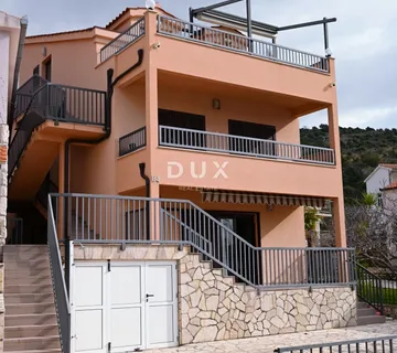 ROGOZNICA, ZATOGLAV – Ekskluzivna kuća 1. red do mora s mulom - cover