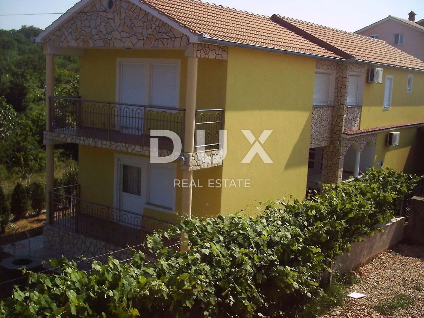 OTOK KRK, ŠILO-kuća sa 5 apartmana - cover