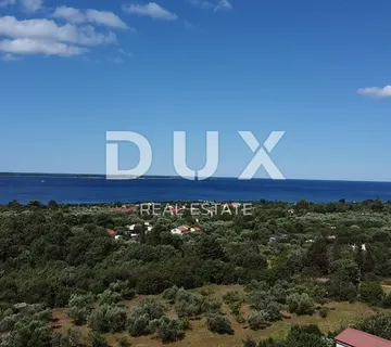 ISTRA, PEROJ - Građevinsko zemljište s impozantnim pogledom na more - cover