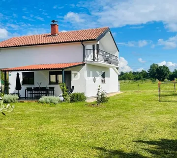 ISTRA, LOBORIKA - Kuća s velikim građevinskim terenom - cover