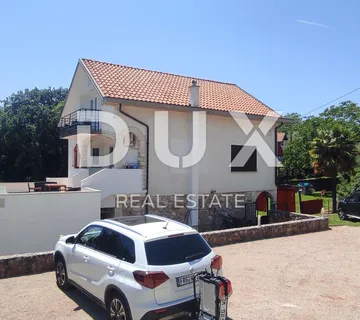 OTOK KRK, RISIKA - Predivna kuća sa 4 apartmana - cover