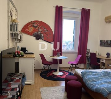RIJEKA, CENTAR - Prostrani stan sa velikom terasom - cover