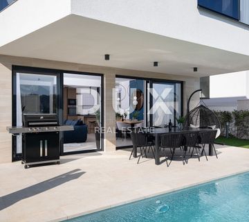 ISTRA, MEDULIN Elegancija uz more! - cover