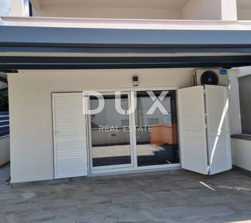 CRIKVENICA, HRUSTA - dva apartmana s pogledom na more - cover