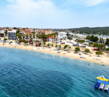 ZADAR, BIBINJE - apartmanska kuća u blizini plaže - cover