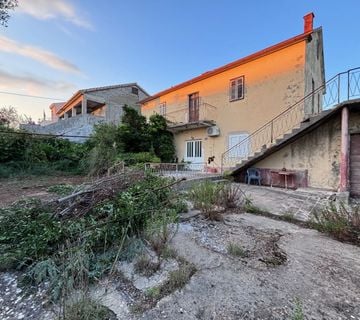 ZADAR, PRIVLAKA - Starina za adaptaciju s prostranom okućnicom - cover