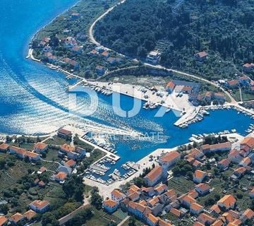 OTOK IŽ, VELI IŽ- Renovirana kuća 70m od mora! - cover