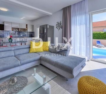 ZADAR, BIBINJE - predivna apartmanska vila u blizini plaže - cover