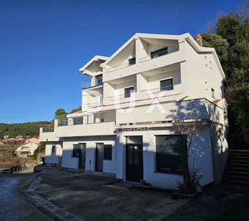 OTOK RAB, PALIT - Apartmanska kuća 30 m od mora - cover