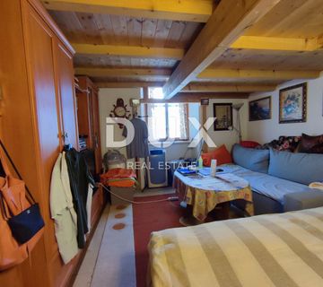 ISTRA, PULA - 1SS+DB stan u širem centru grada - cover