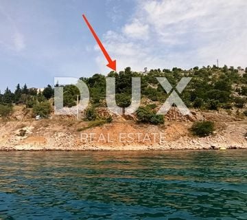 ZADAR, TRIBANJ - građevinsko zemljište prvi red do mora 4.525 m2 za stambenu zgradu - stanove / apartmane / obiteljsku kuću / villu! PRILIKA!  - cover