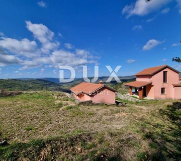 ISTRA, BUZET - Imanje s 4 stambena objekta i jednim poslovno-stambenim objektom, otvoreni pogled na prirodu i jezero  - cover