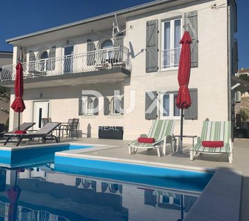 NOVI VINODOLSKI, KLENOVICA - INVESTICIJA! Luksuzna kuća za odmor 180m od mora - cover