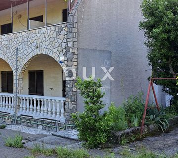 CRIKVENICA, JADRANOVO - lijepa samostojeća kuća blizu mora - cover