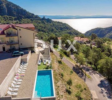 OPATIJA, LOVRANSKA DRAGA - apartmanska villa 600m2 i restaurant s panoramskim pogledom u oazi mira + okoliš 1300m2 - cover