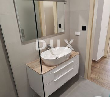 OTOK PAG, MANDRE - luksuzni stan s bazenom u vrhunskoj novogradnji - cover