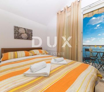 OTOK PAG, VIDALIĆI - Prostrana apartmanska vila 1. red do mora - cover
