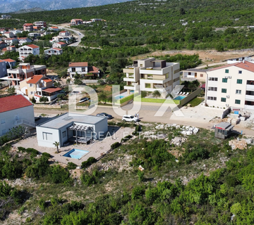 ZADAR, MASLENICA - Ekskluzivan stan s privatnim bazenom samo 200 metara od mora! Novogradnja! S1 - cover