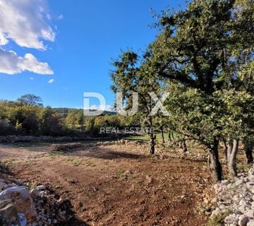 Otok Krk, Šilo -  Očišćeno, ravno poljoprivredno zemljište, buduće građevinsko, 600m do prekrasnih plaža, mora i supermarketa s pristupnim putem ! - cover