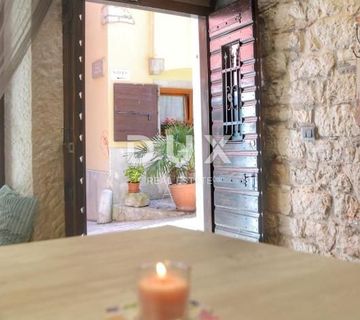 ISTRA, ROVINJ - Apartman u starom gradu - cover