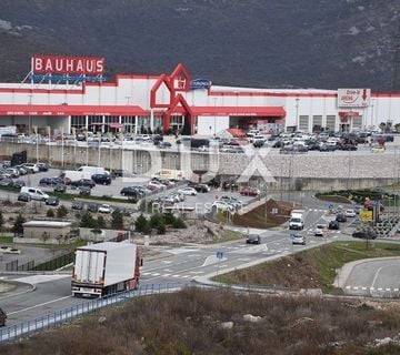 KUKULJANOVO INDUSTRIJSKA ZONA - građevinski teren 35867m2 za halu / poslovnu zgradu - cover