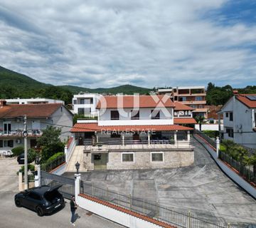 OPATIJA, POBRI-  održavana vila od 542m2 ogromnog potencijala s pogledom na more i okućnicom od 1200m2 - cover