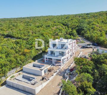 RIJEKA, KOSTRENA – ekskluzivna duplex vila s bazenom i garažom te panoramskim pogledom na more - cover