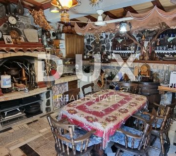 NOVI VINODOLSKI - Kuća sa okućnicom blizu mora - cover