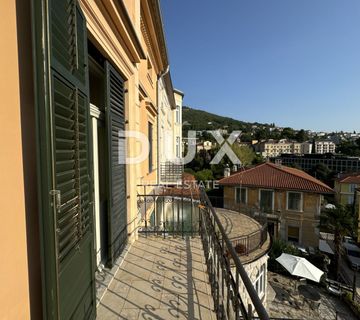 OPATIJA, CENTAR - Prekrasan gospodski stan u održavanoj povijesnoj vili u samom centru Opatije blizu mora! - cover
