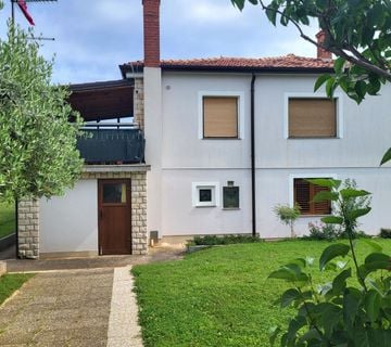 ISTRA, UMAG - Kuća s 4 apartmana i prekrasnom okućnicom - cover