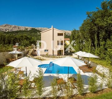 OTOK KRK, BAŠKA - ekskluzivna villa sa 7 apartmana i bazenom! PRILIKA!!! - cover