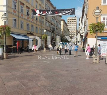 RIJEKA, Centar-poslovni prostor 29 m2 u središtu grada - cover