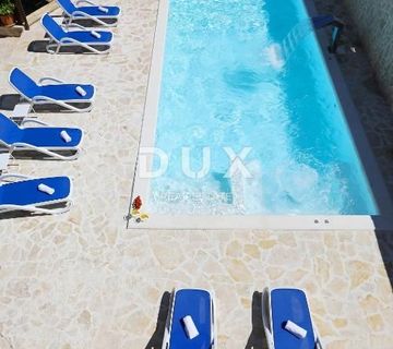 ZADAR, PRIVLAKA - Luksuzna vila s bazenom - cover