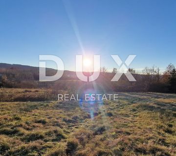 ISTRA, PAZIN - Kombinacija građevinskog, poljoprivrednog i zemljišta sportske namjene s kućom i pano pogledom - cover