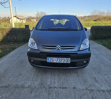 Citroen xsara picasso - cover