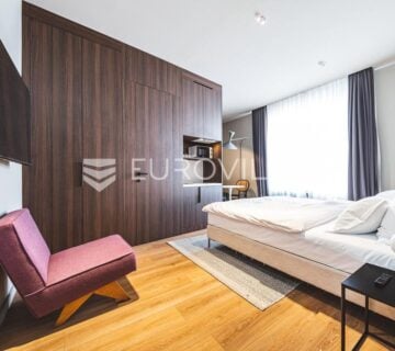 Zagreb, Cvjetni trg, Stan sa 4 apartmana, NKP 124 m2 - cover