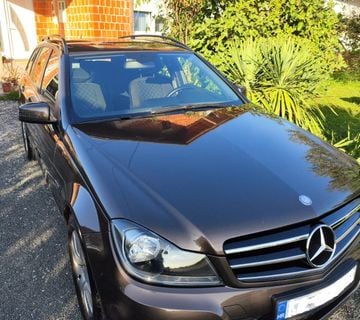 Mercedes C220 - cover