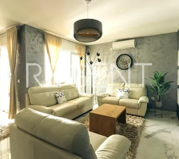 Zadar, Turanj - Trosoban stan s pogledom na more - cover