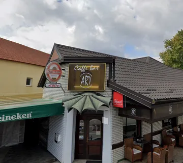 Kuća s uhodanim kafićem i dva stana – Mursko Središće - cover