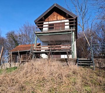 Klijet sa zemljištem 710 m2 - cover