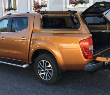 KROV SA POP-UP PROZORIMA AEROKLAS ZA NAVARA D23 - cover