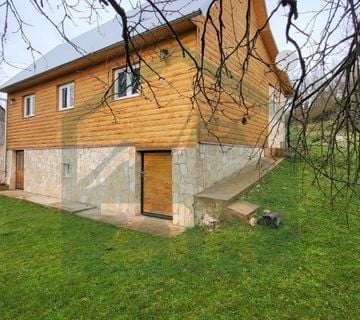 SNIŽENO - Kuća sa zemljištem pov. 50123 m2, Lika, Studenci - cover