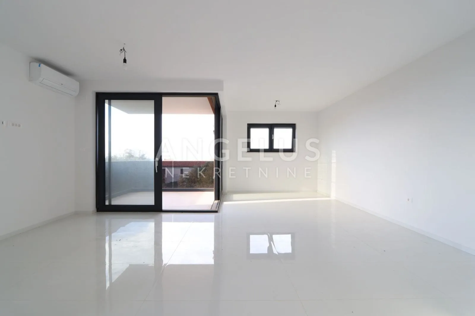 Istra, Poreč - dvoetažni stan s pogledom na more 120m2 - cover