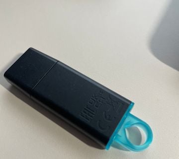 USB 64gb nekoristen - cover