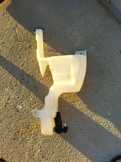 FORD FIESTA VII 2017 POSUDA VODE BRISAČA SA MOTOROM - cover