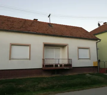 Prodaje se kuća na Slaviji - Vinkovci - cover