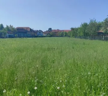 PRILIKA, GRAĐEVINSKO ZEMLJIŠTE 4384m2, 100Eur/m2 !!! - cover