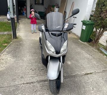 Yamaha xmax250 - cover