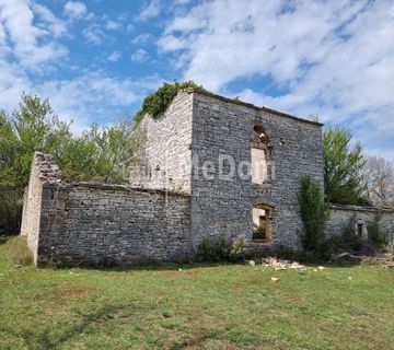 Kamena kuća 175m2,na 33000m2,jug Istre - cover